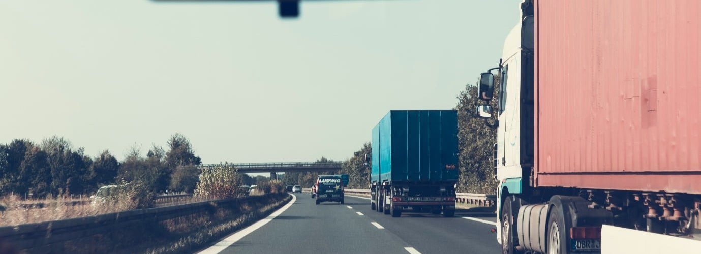 Quais são as maiores causas de acidentes nas rodovias?