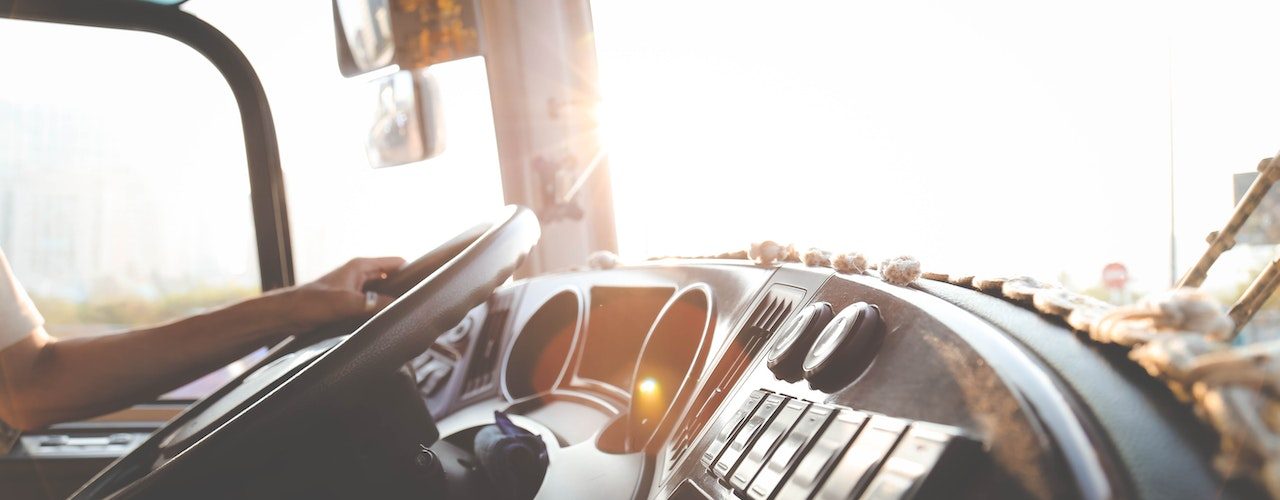 Câmera de monitoramento em caminhão realmente funciona para uma melhor condução dos motoristas?