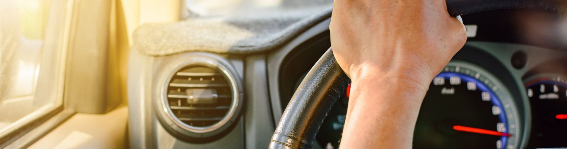 Entenda a importância de manter uma distância segura entre veículos!